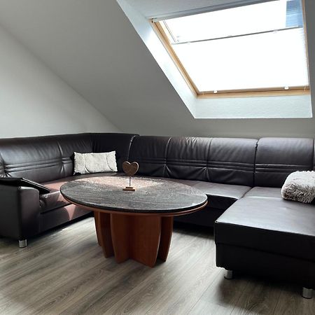 Marienhaus Apartment - Zentral, Parken, Netflix, Kontaktloses Einchecken Wuppertal Exterior photo